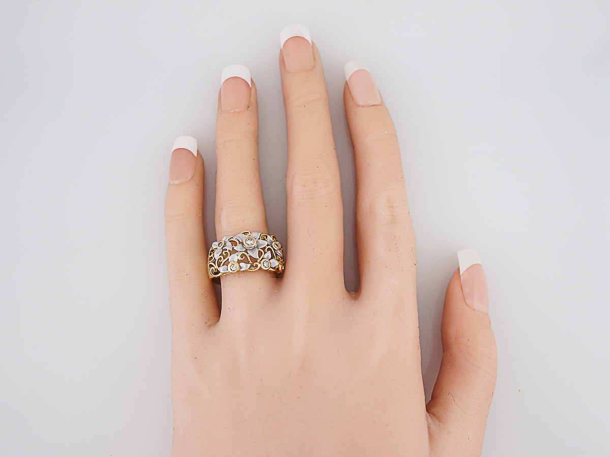Right Hand Ring Modern .15 Round Brilliant Cut Diamonds in 18k Yellow Gold