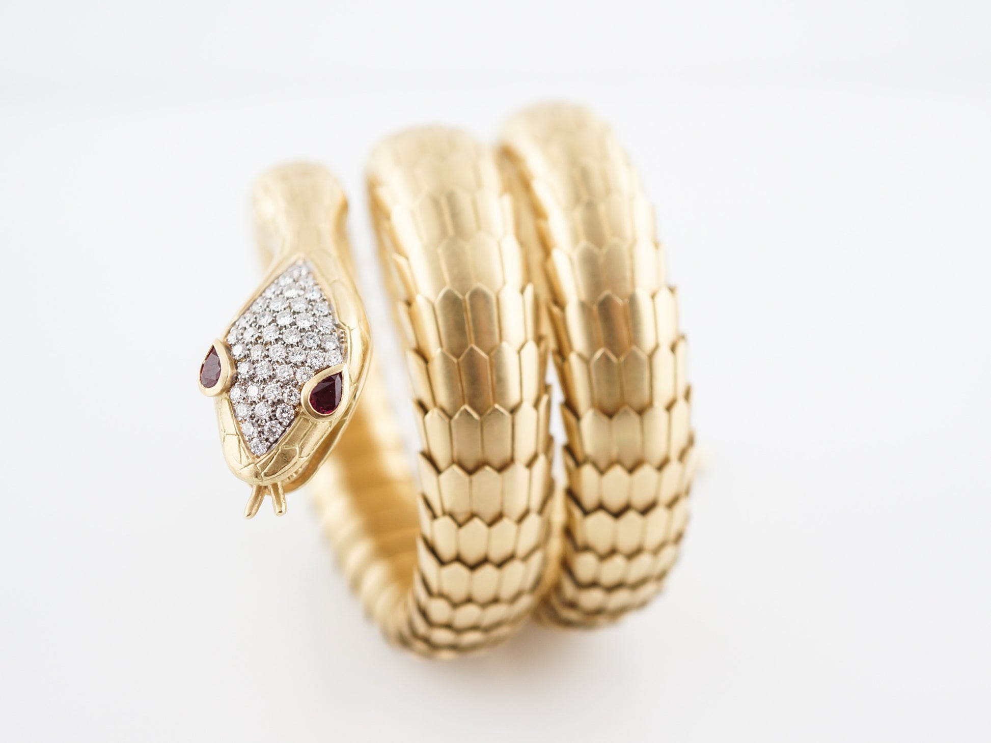 ***RTV***Snake Bracelet Modern 1.22 Round Brilliant Cut Diamonds in 18K Yellow Gold