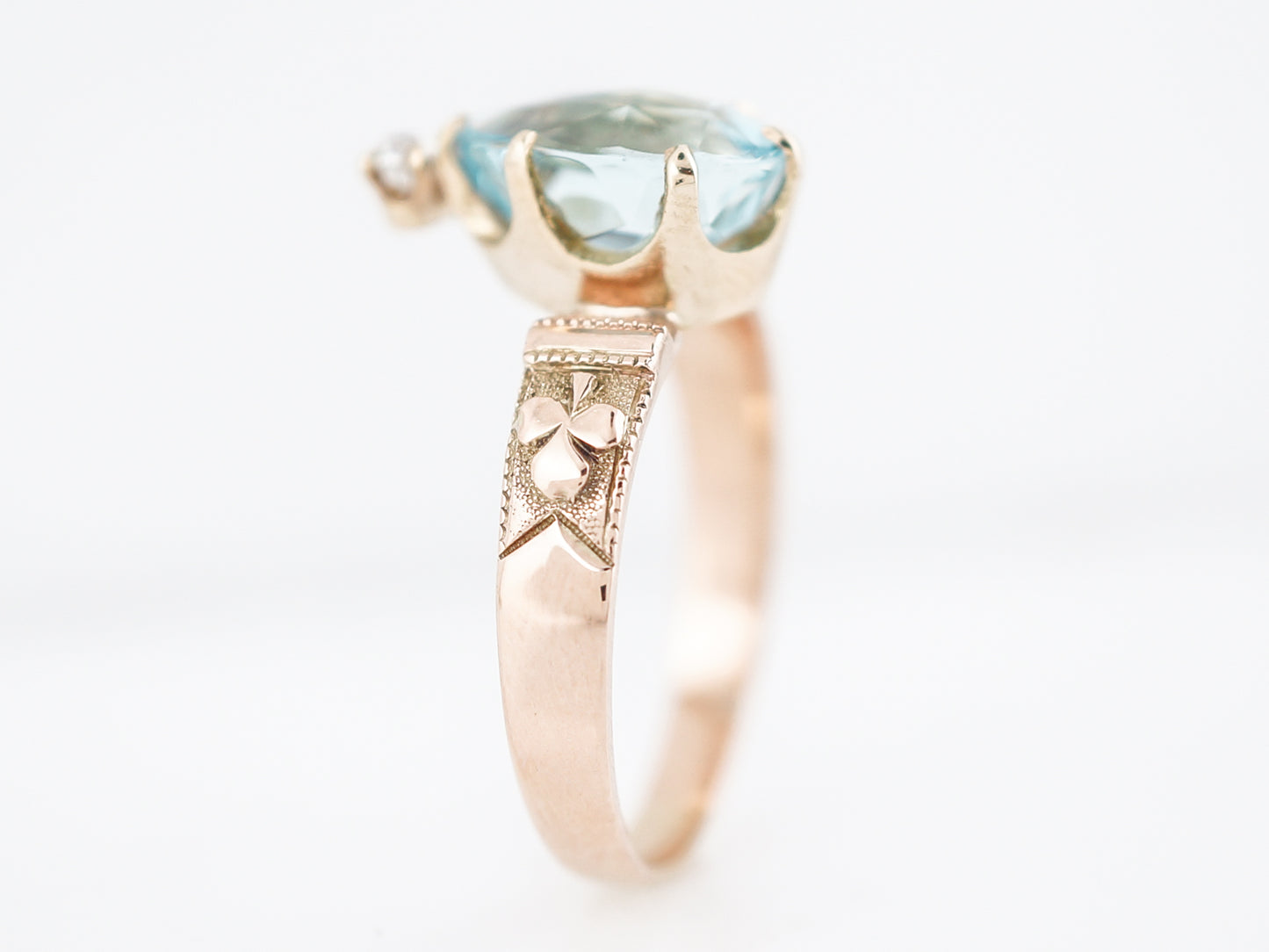 Antique Right Hand Ring Victorian 1.80 Pear Cut Aquamarine in 14k Yellow Gold