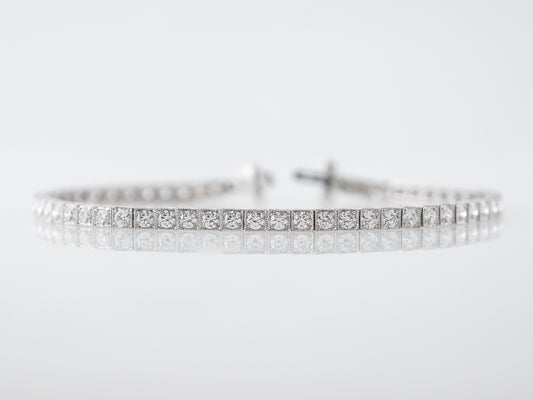 Bracelet Modern 2.68 Round Brilliant Cut Diamonds in Platinum