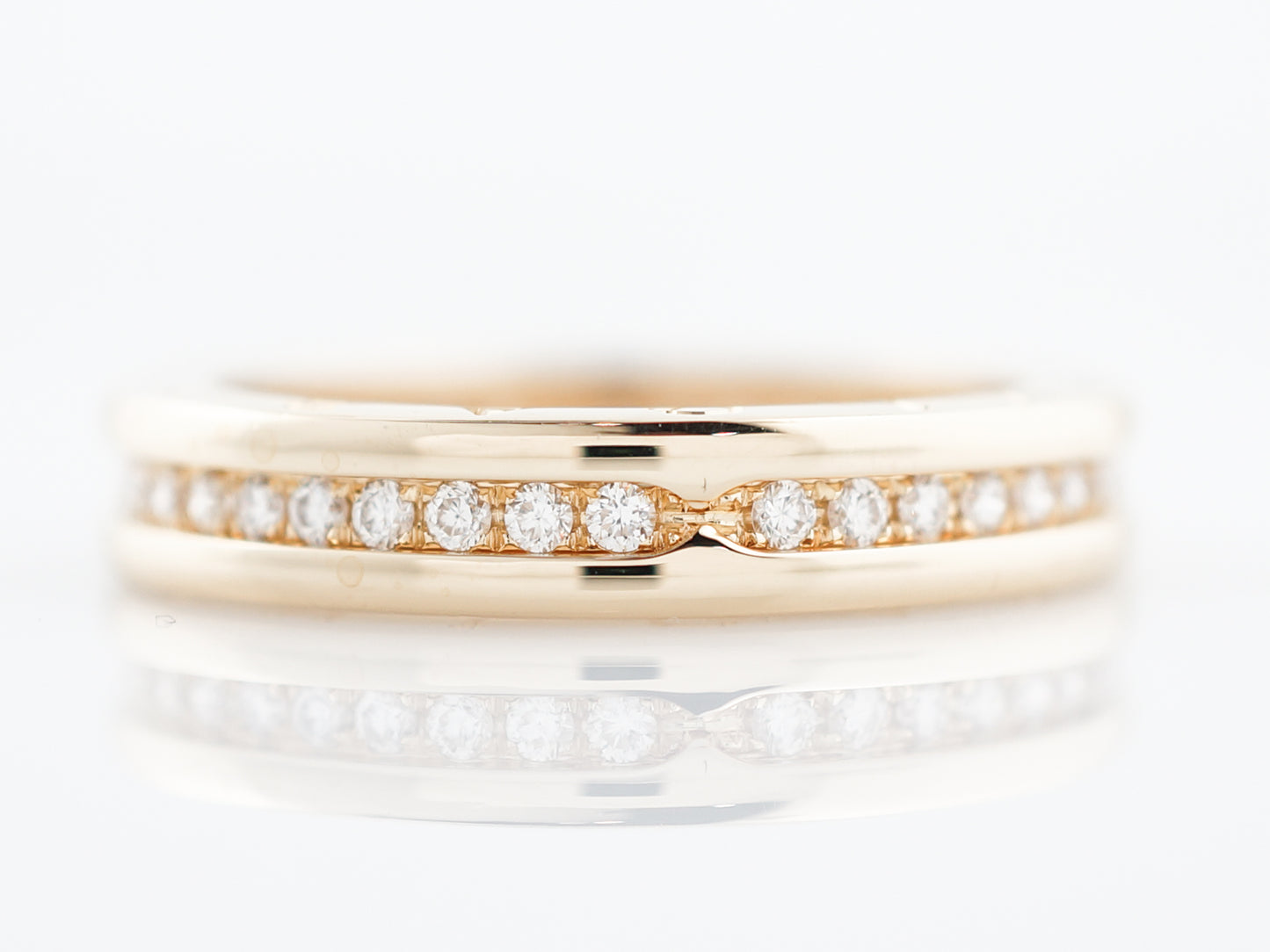 Men's Bulgari Ring Modern Round Brilliant Cut Diamonds in 18k