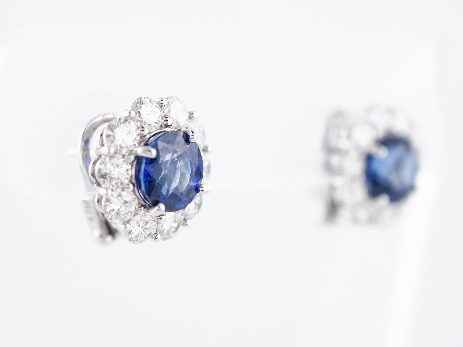 Cluster Earrings Modern 4.11 Round Brilliant Cut Sapphire & Diamond in Platinum
