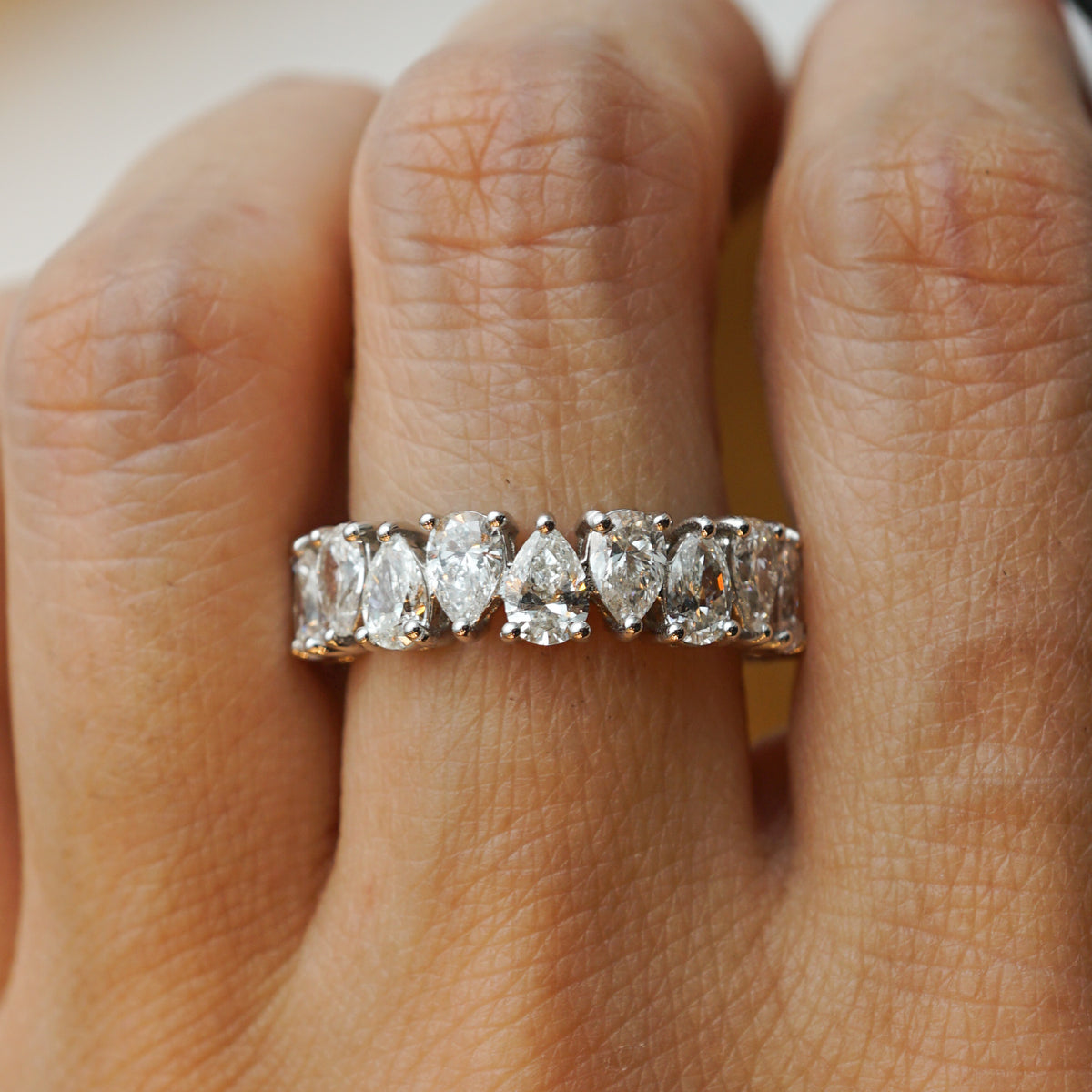 Pear diamond wedding band 60 photos - Vianawedding.com Pear diamond wedding band 60 photos - Vianawedding.com