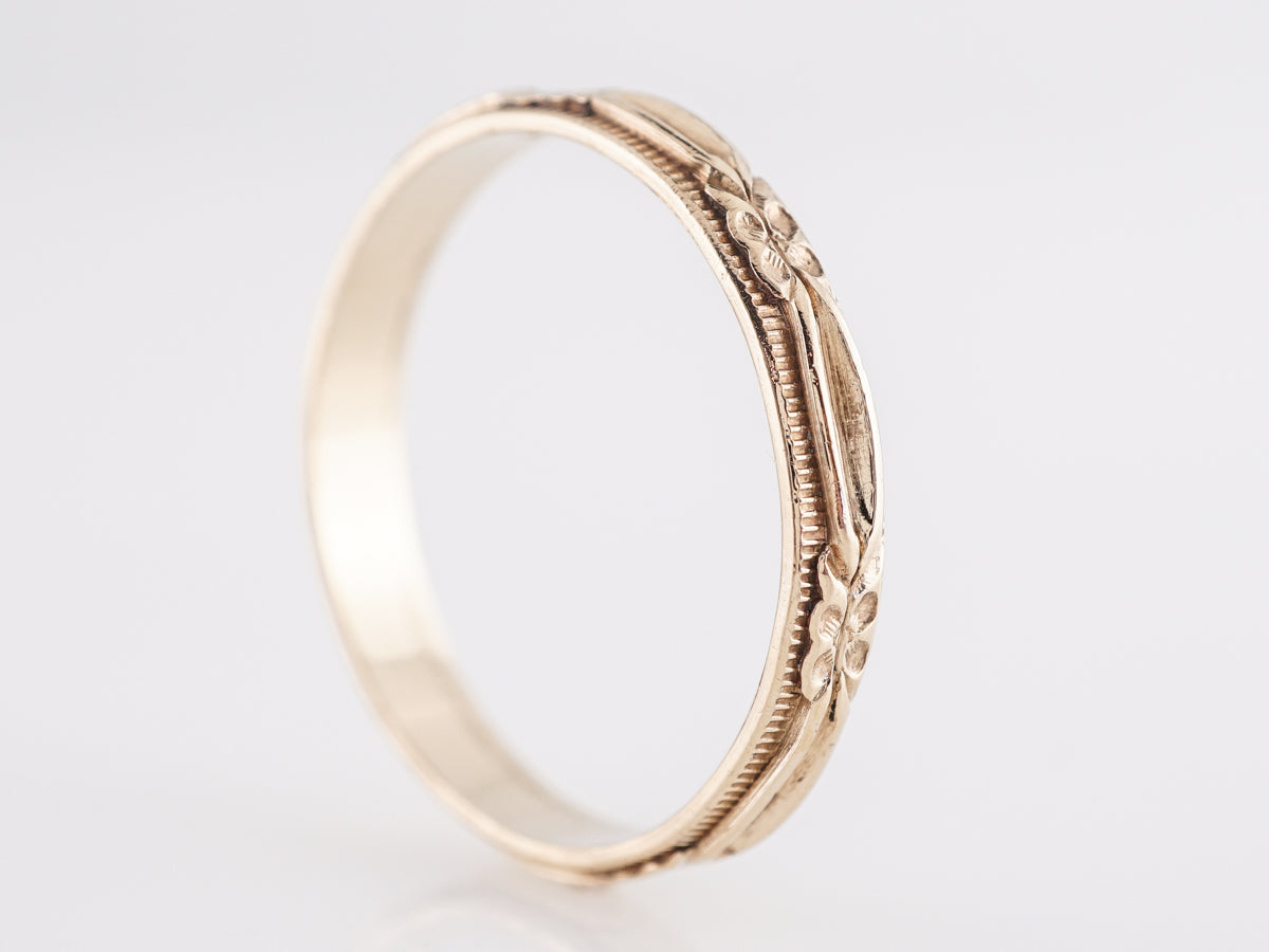 Art Deco Engraved Wedding Band in 14K Yellow Gold