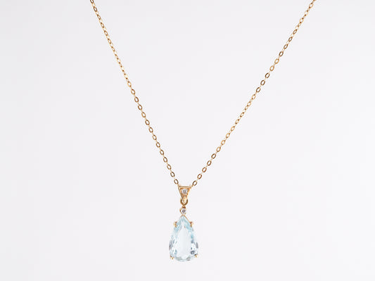 2.26 Pear Aquamarine Necklace in 18K Yellow Gold