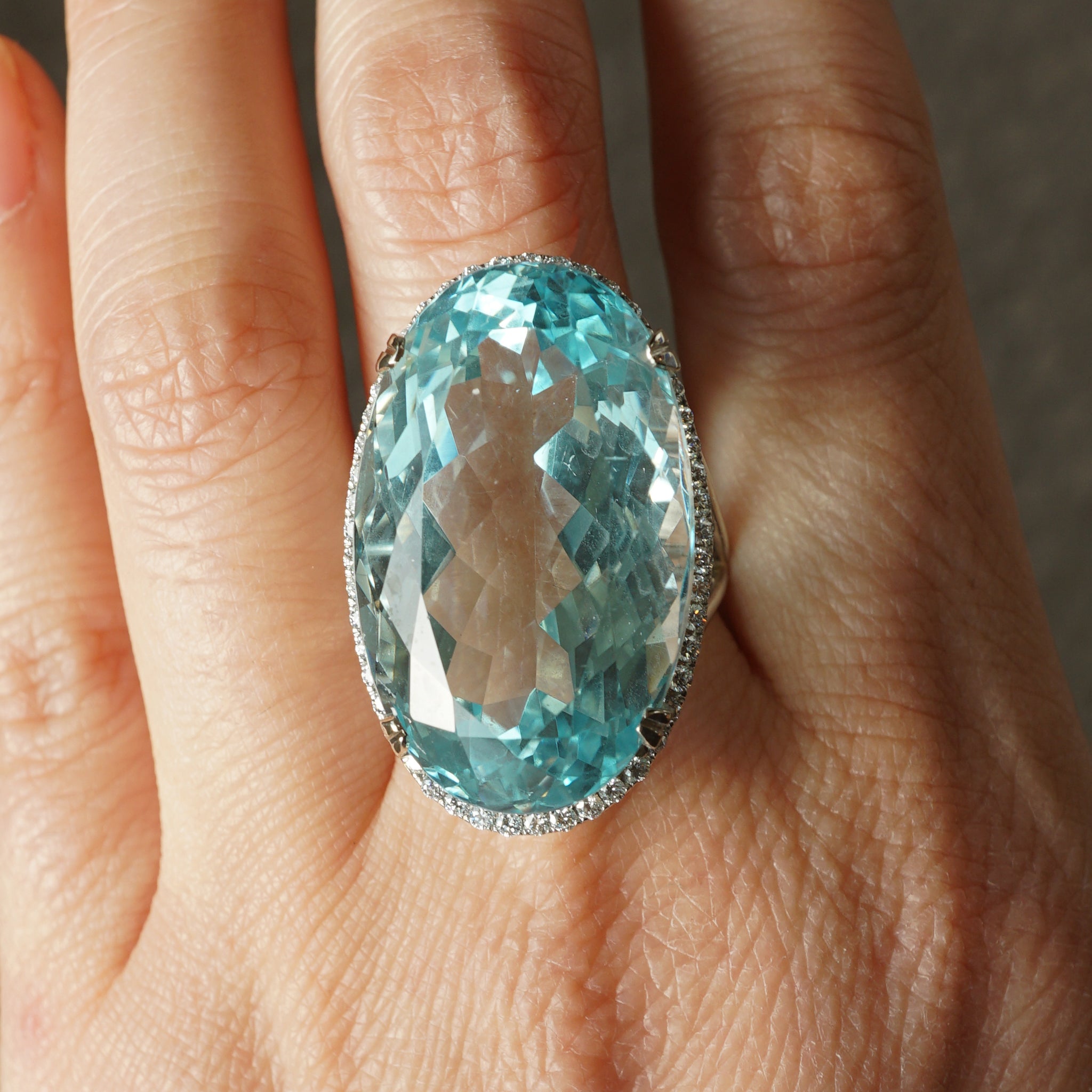 Oval aquamarine store