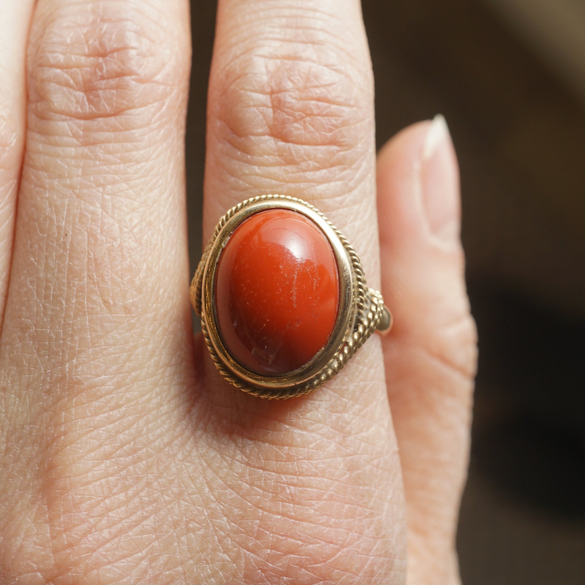 Mid-Century Coral Cocktail Ring in 18k Yellow Gold