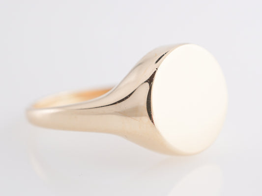 Modern Signet Ring in 14k Yellow Gold