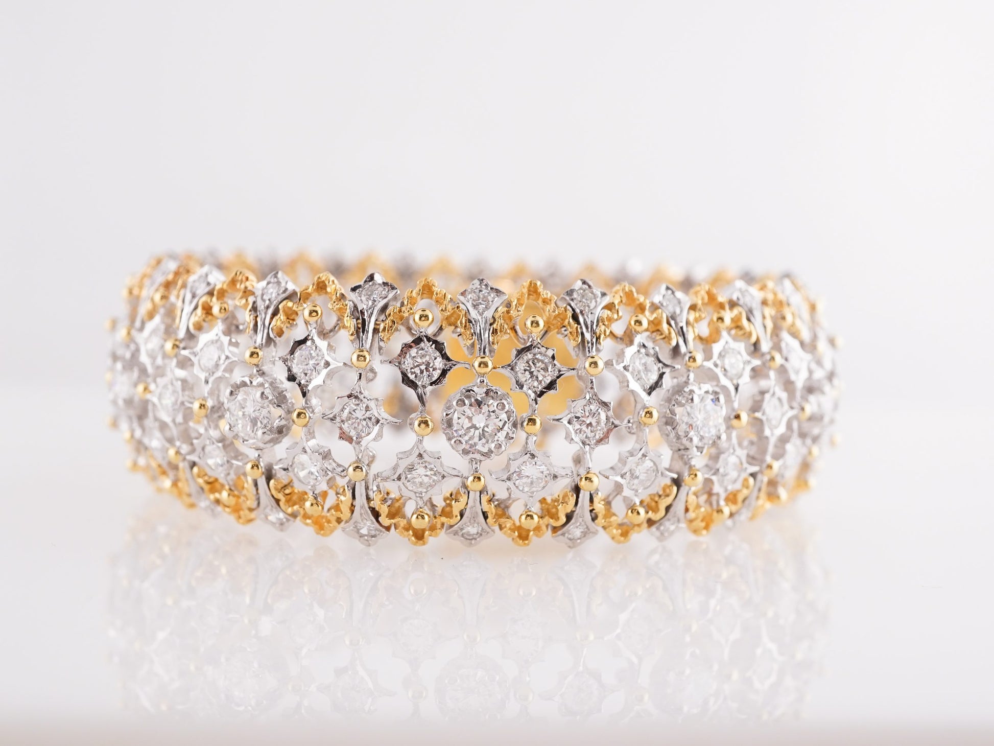 6.61 Round Brilliant Diamond Bracelet in 18K Yellow & White Gold