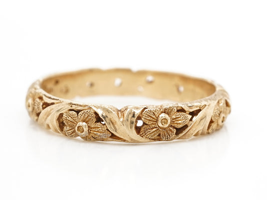 Floral Art Deco Engraved Wedding Band in 14k Yellow Gold