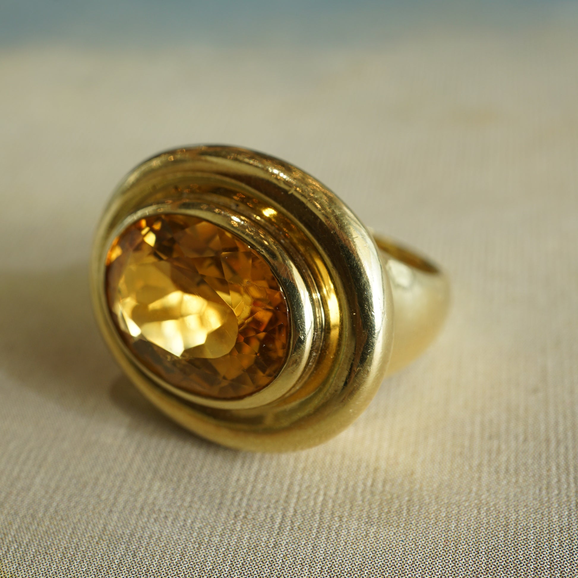 Mid-Century Citrine Cocktail Ring in 18k Yellow Gold