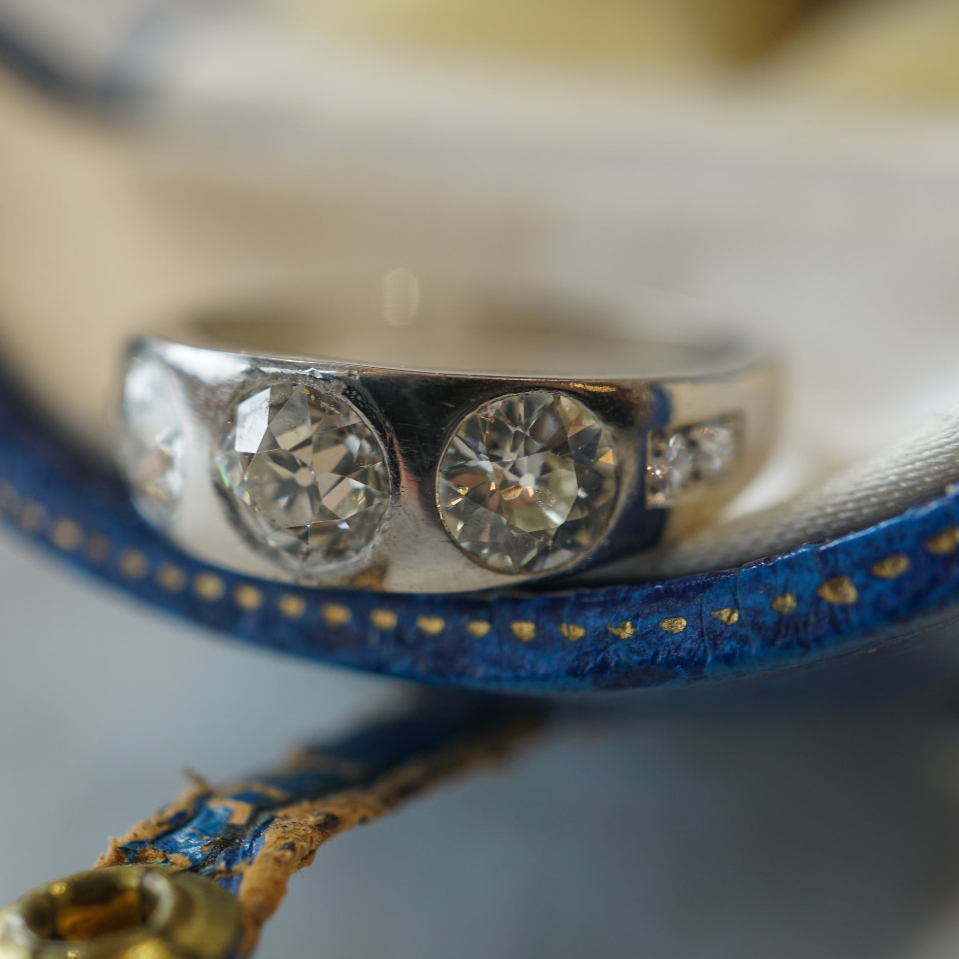 Men's Antique Art Deco Diamond Ring in Platinum