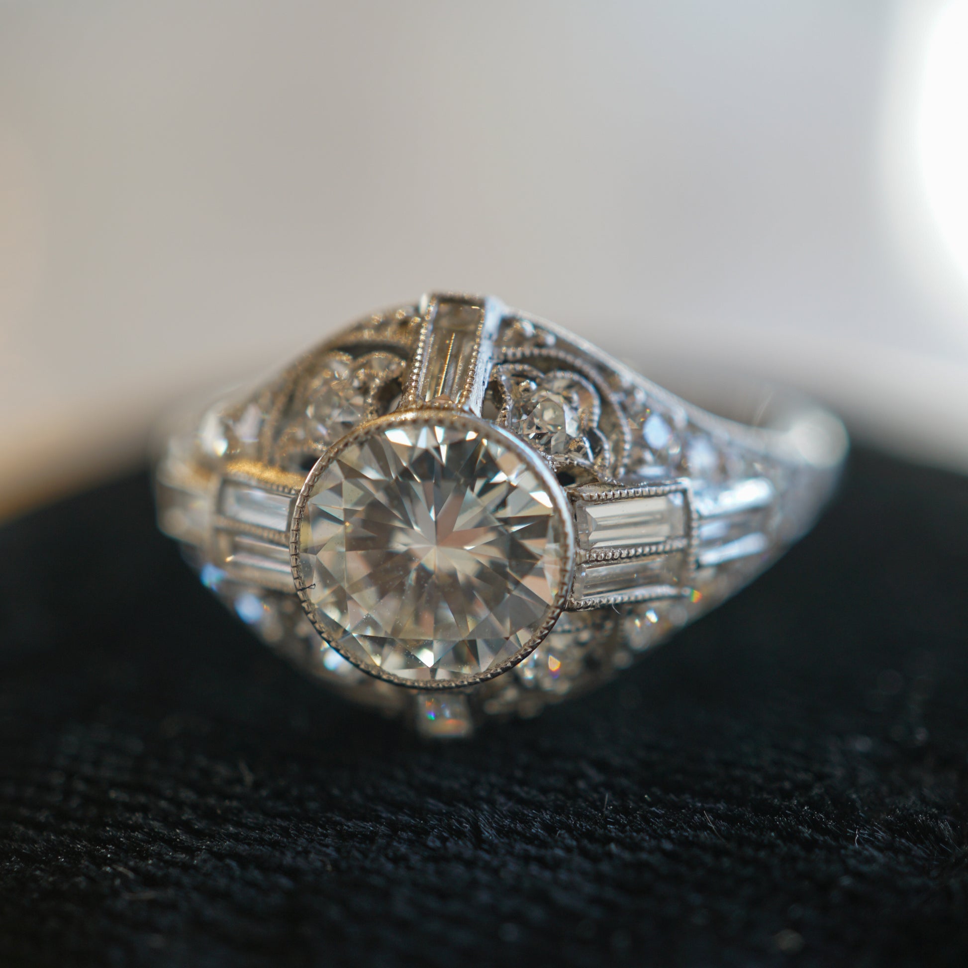 1.01 Vintage Art Deco Diamond Engagement Ring in Platinum