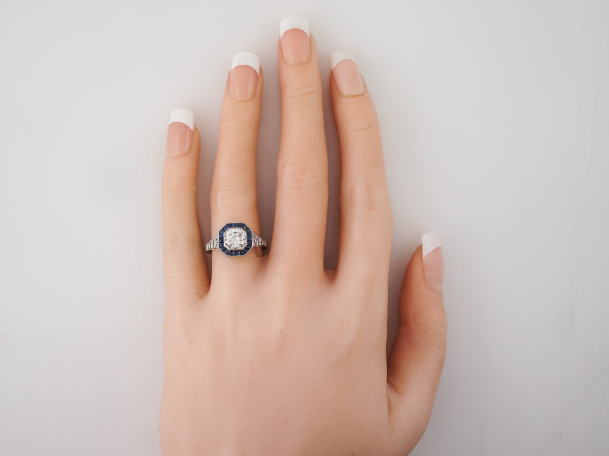Engagement Ring Modern 1.06 Round Brilliant Cut Diamond in Platinum