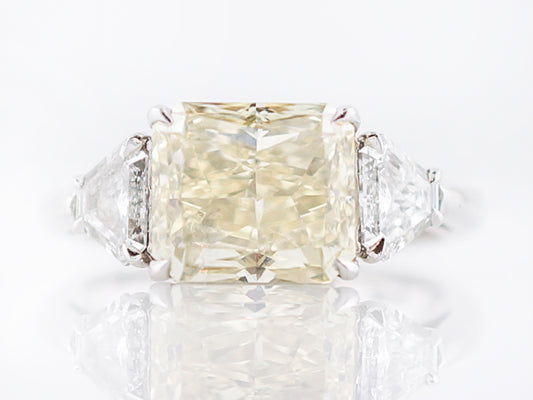 ***RTV***Engagement Ring Modern GIA 3.02 Rectangular Cut Yellow Diamond in Platinum