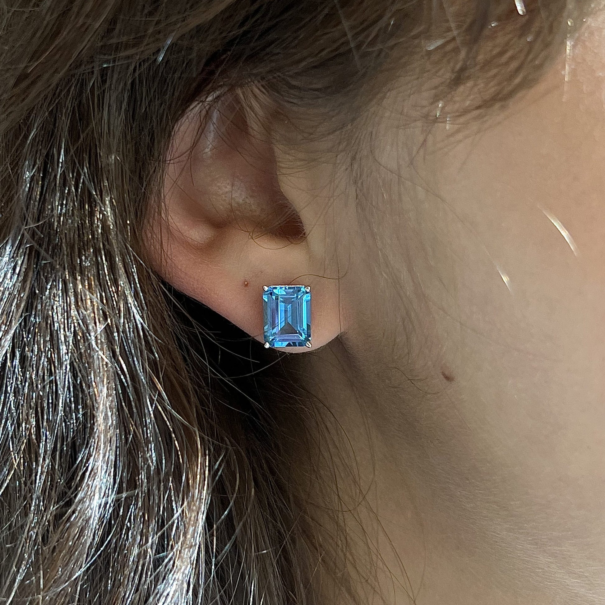 Modern Blue Topaz Stud Earrings in 14k White Gold
