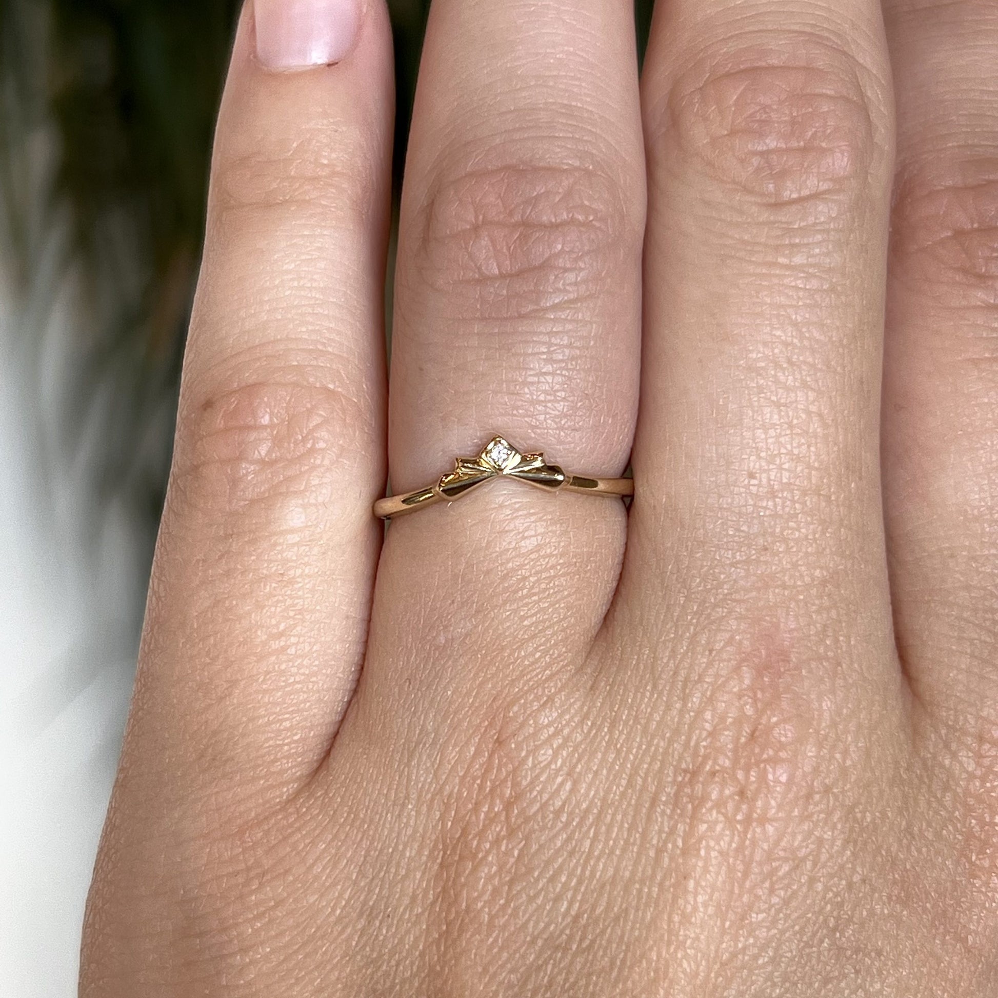 Diamond contoured wedding band Clearance