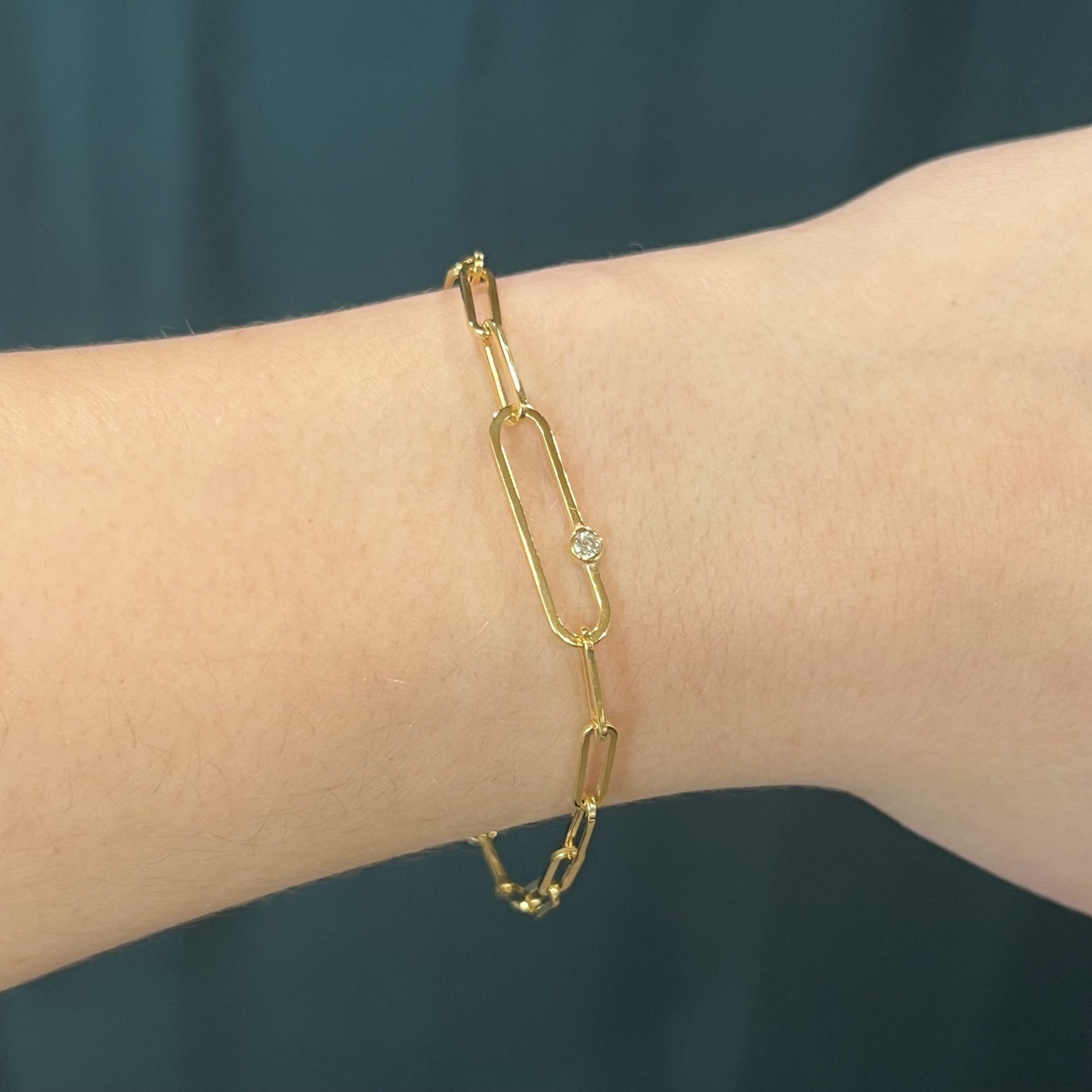 Single Diamond Paperclip Chain Bracelet in 14k Yellow Gold