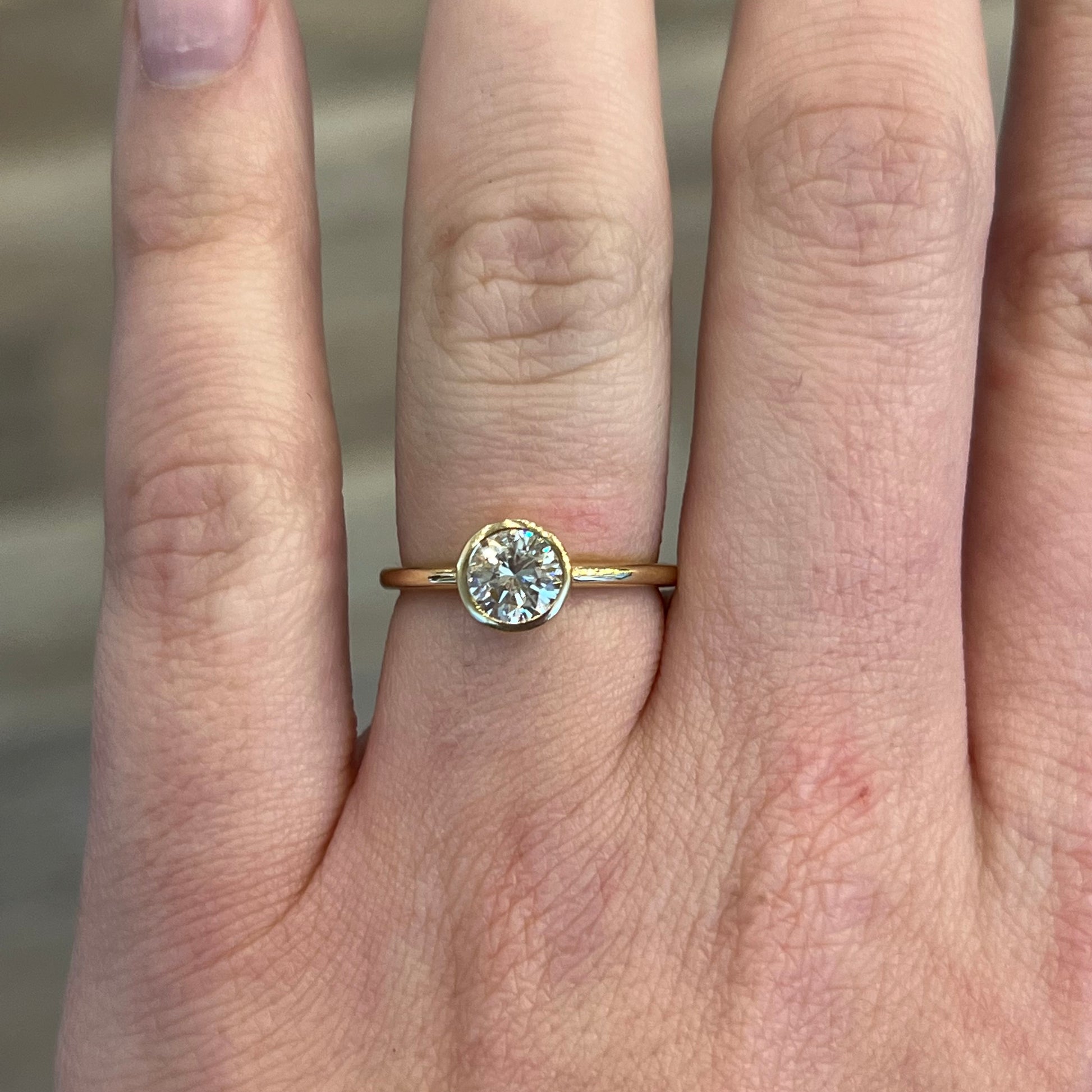 Bezel set diamond ring Outlet