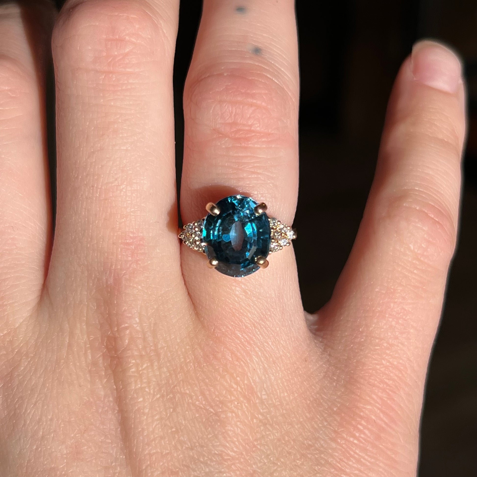 Blue diamond yellow gold ring Clearance