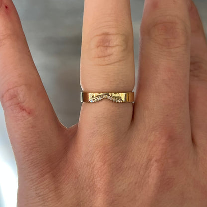 Notched Diamond Wedding Band in 14k Yellow Gold