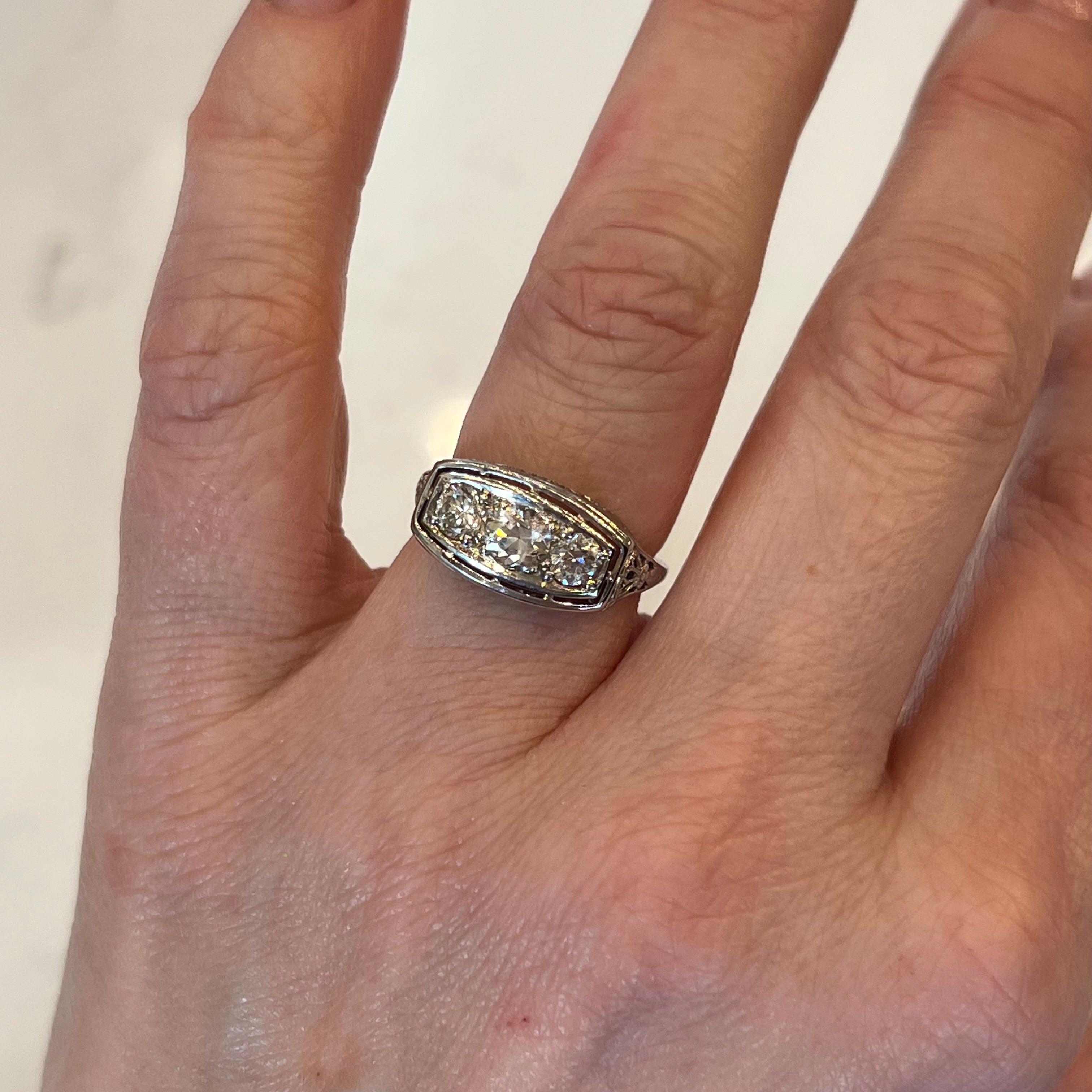 Shop Jewellery Online - Walter Gents Diamond Ring - JewelsLane
