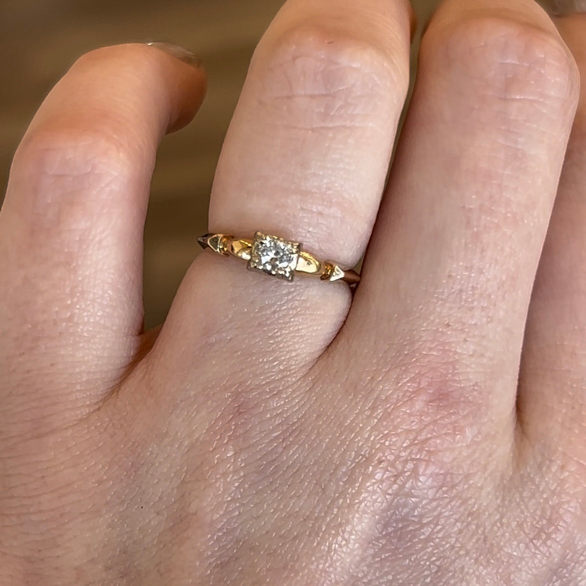 15 Retro Two-Tone Diamond Engagement Ring in 14k/18k Gold