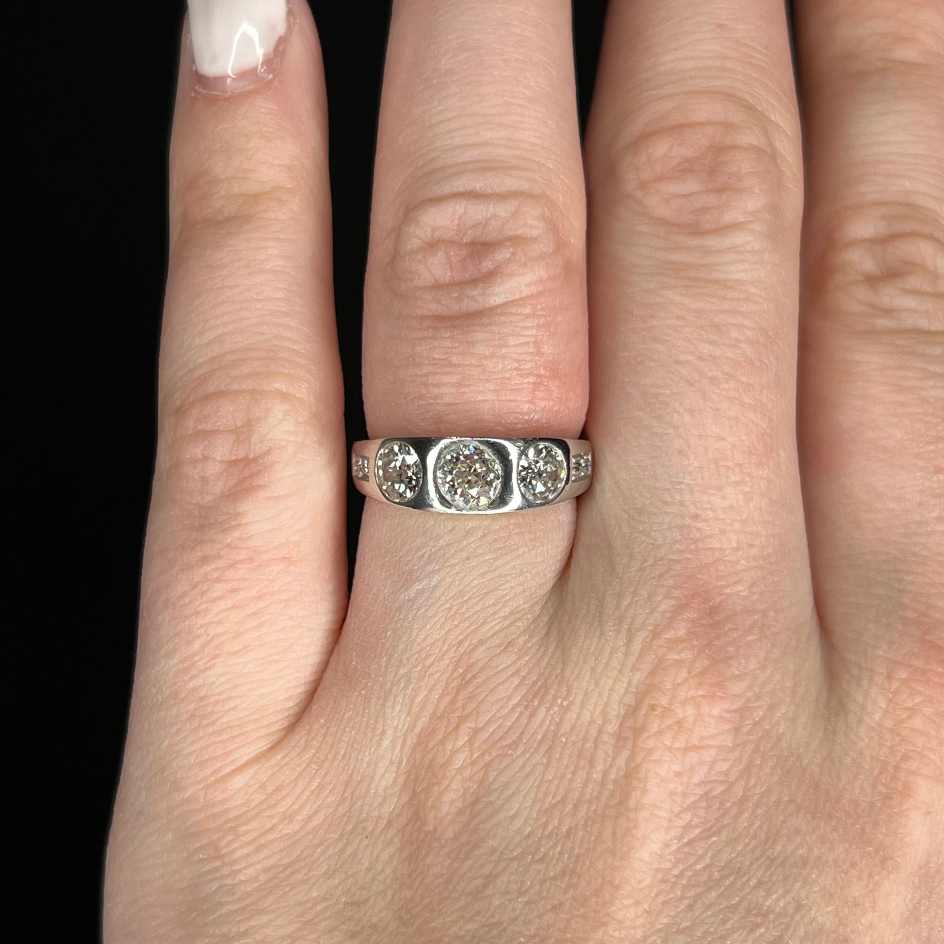 Men's Antique Art Deco Diamond Ring in Platinum