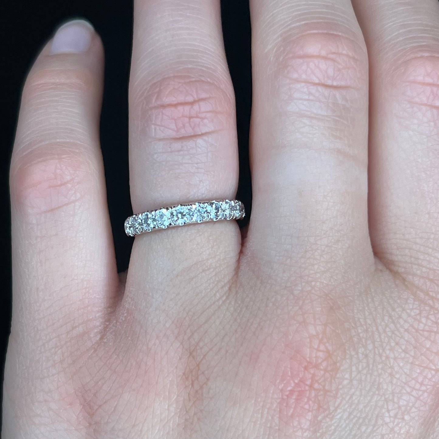 .95 Round Brilliant Diamond Wedding Band in Platinum