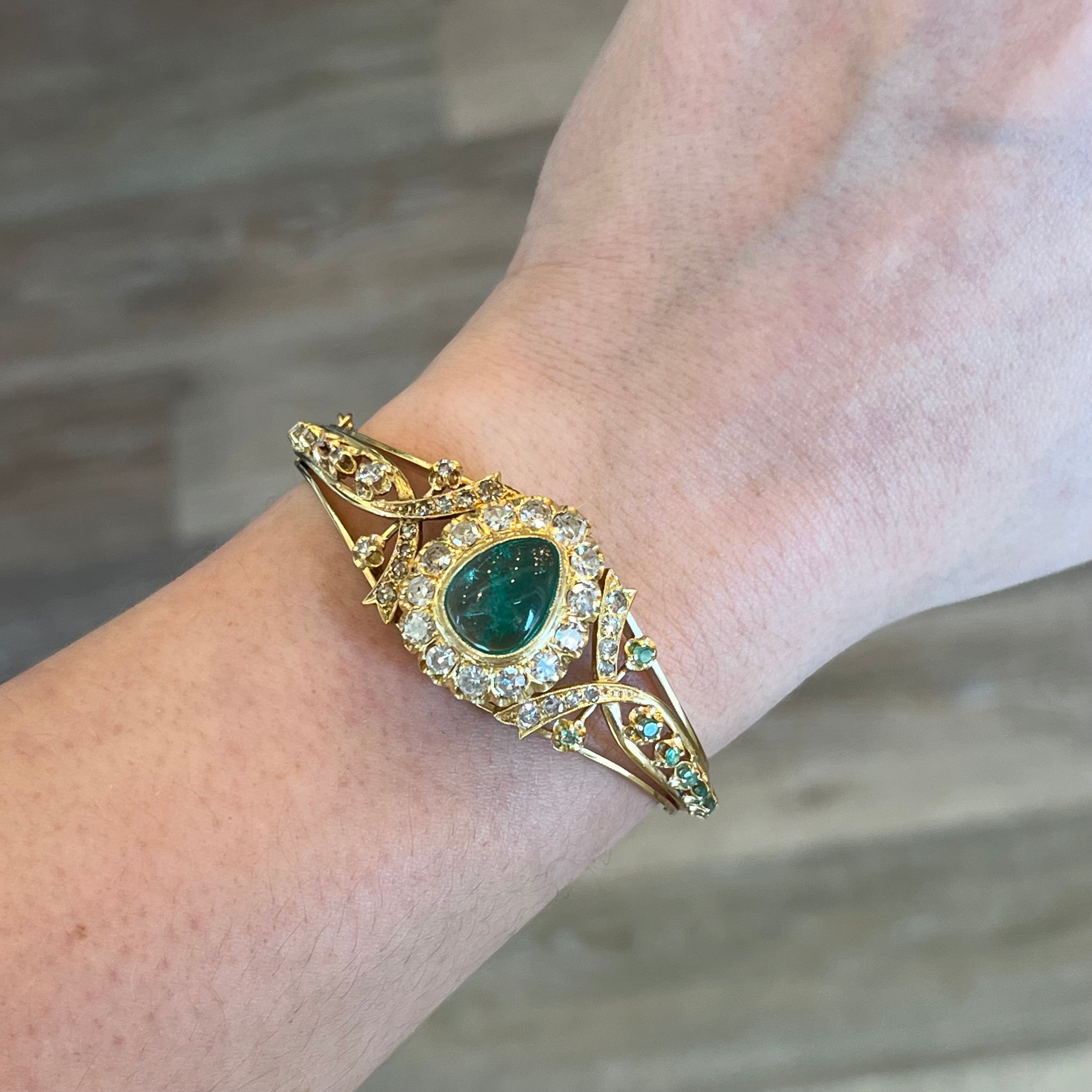 Emerald on sale bracelet gold