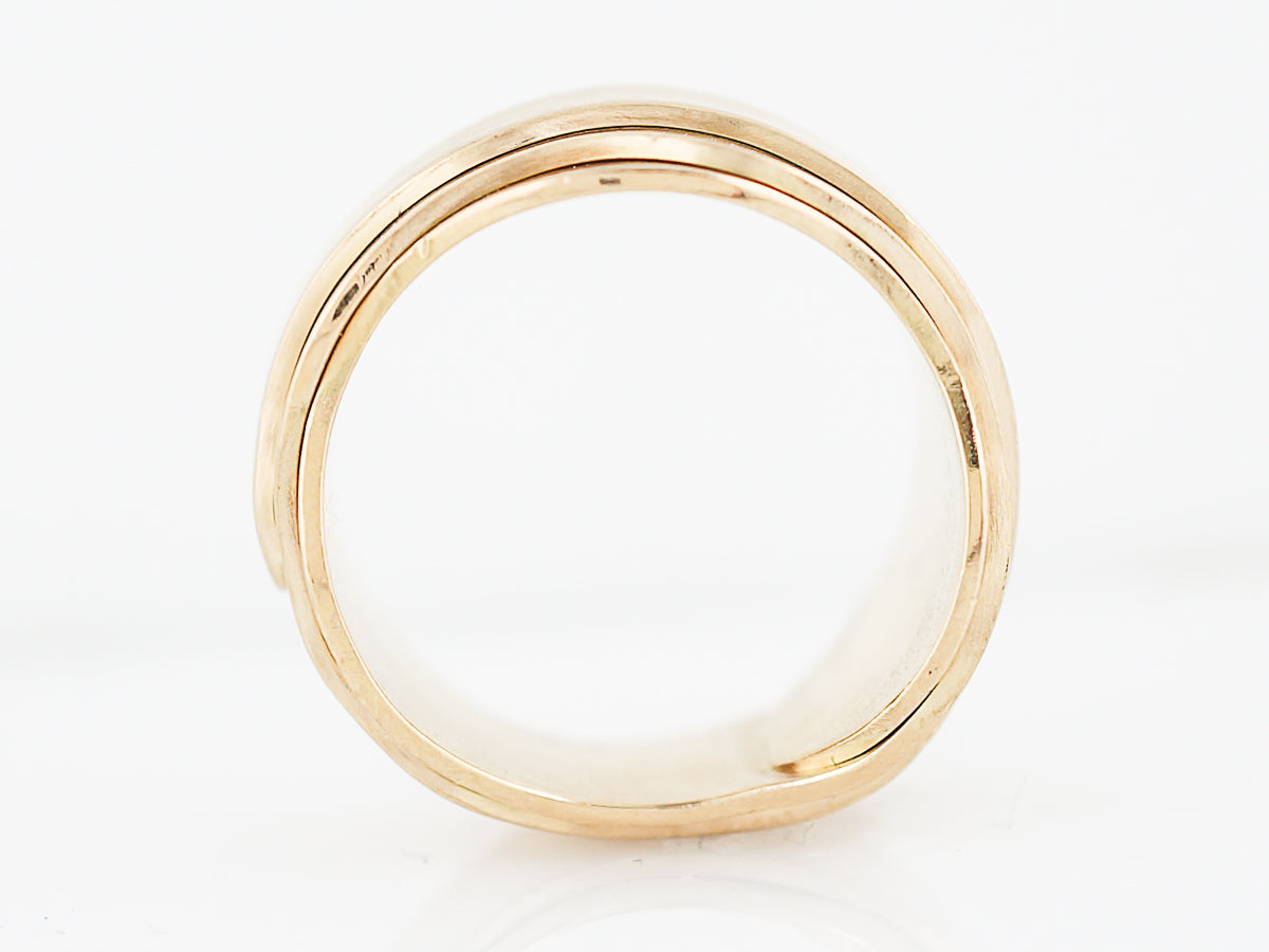 Right Hand Ring Modern in 18k Yellow Gold