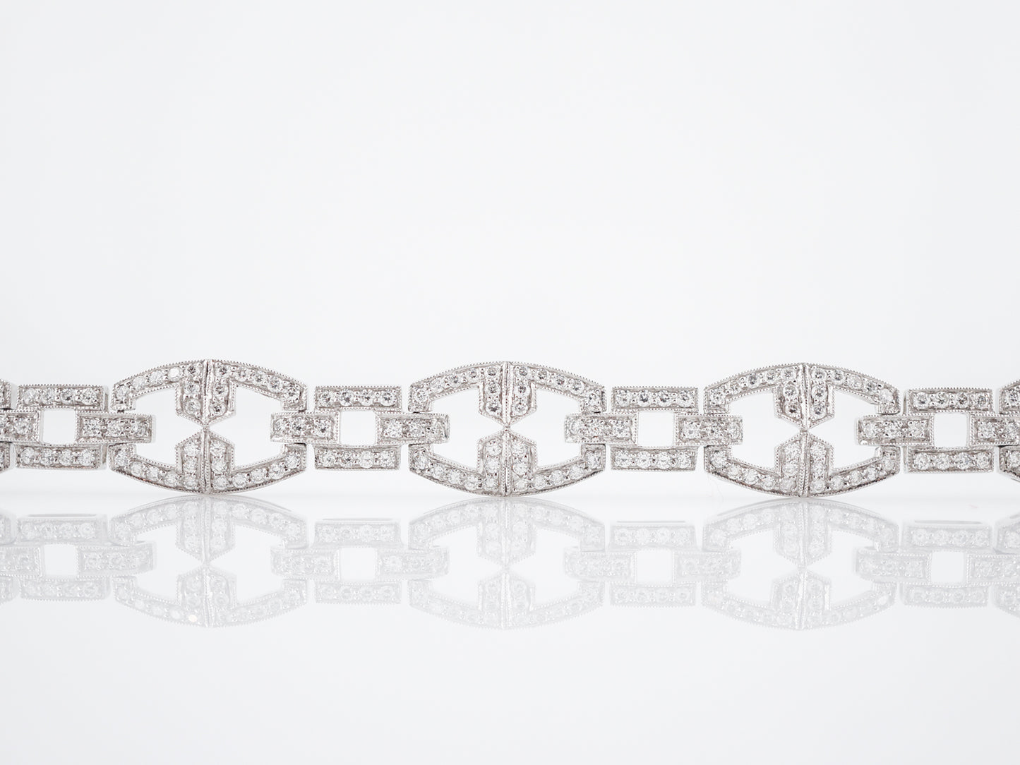 Art Deco Style Bracelet Modern 4.11 Round Brilliant Cut Diamonds in Platinum