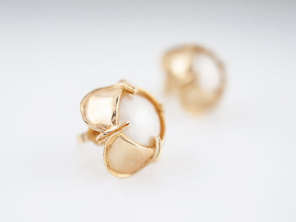 Modern Earrings Mabe Pearl in 18k Yellow Gold
