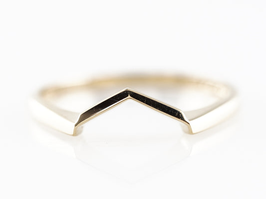 Geometric Curved Wedding Band in 14k Yellow Gold