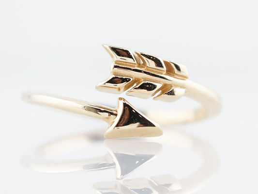 Right Hand Ring Modern Arrow in 14k Yellow Gold