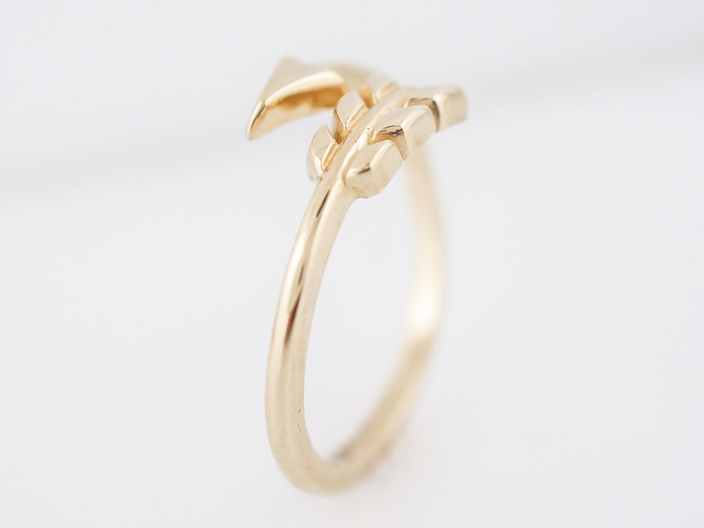 Right Hand Ring Modern Arrow in 14k Yellow Gold