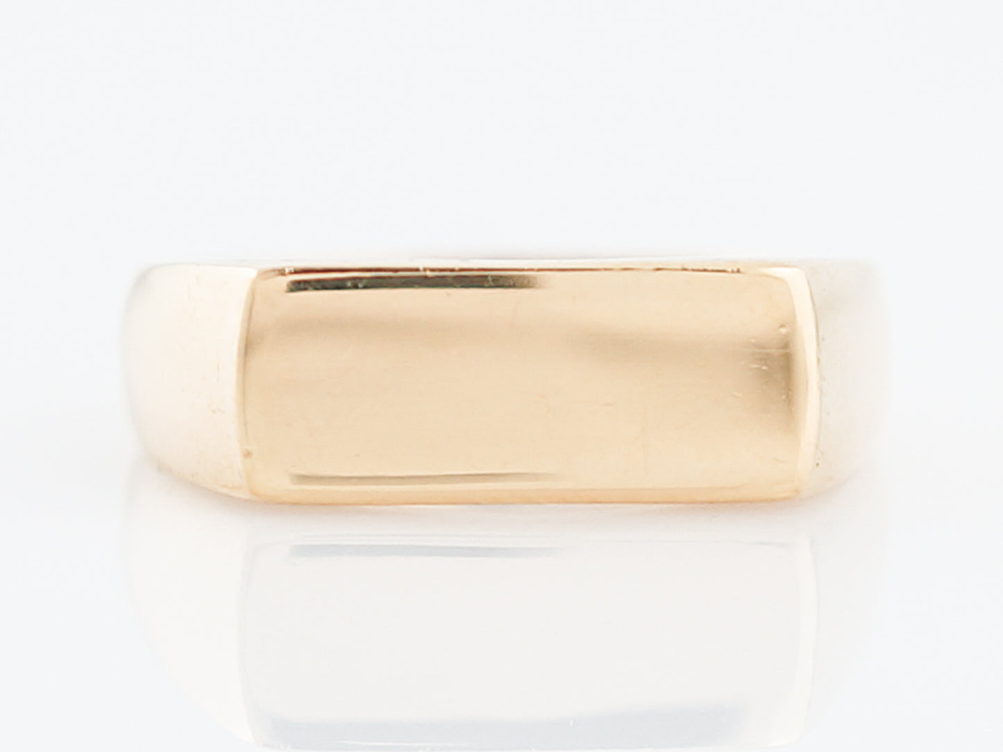 Signet Right Hand Ring Modern in 20k Yellow Gold