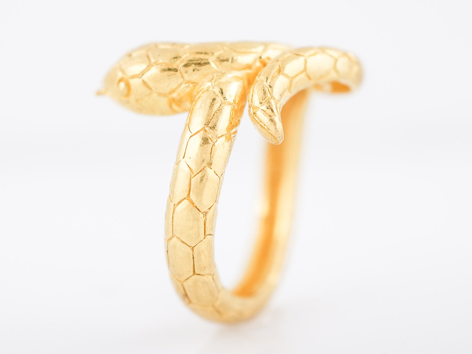 Modern Snake Ring in 24k Yellow Gold