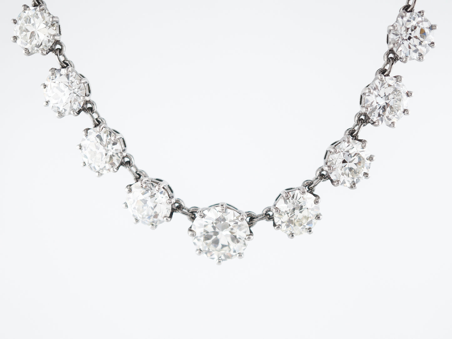 Necklace Modern 33.91 Old European Cut Diamond in Platinum