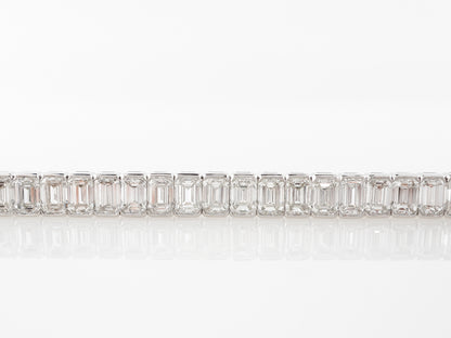 18 Carat Emerald Cut Diamond Straight Line Bracelet