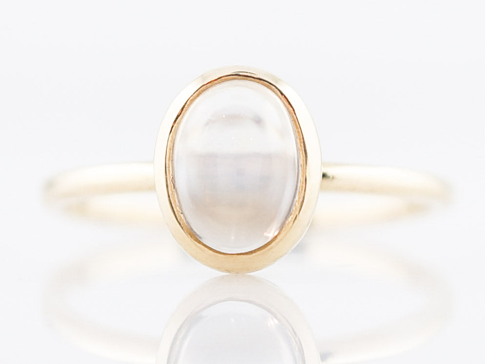 Right Hand Ring Modern 1.56 Oval Cabochon Moonstone in 18K Yellow Gold
