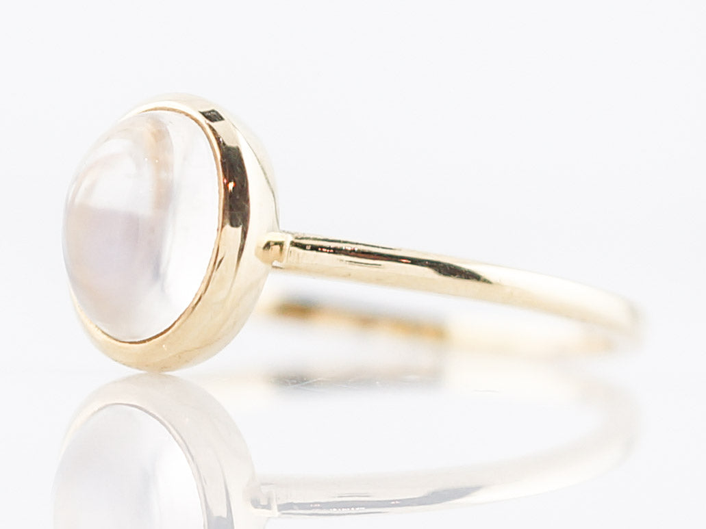 Right Hand Ring Modern 1.56 Oval Cabochon Moonstone in 18K Yellow Gold