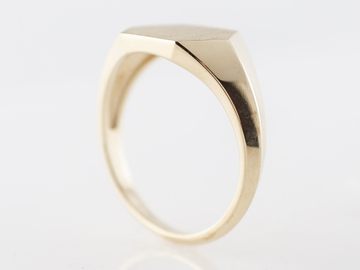 Right Hand Signet Ring Modern in 14k Yellow Gold