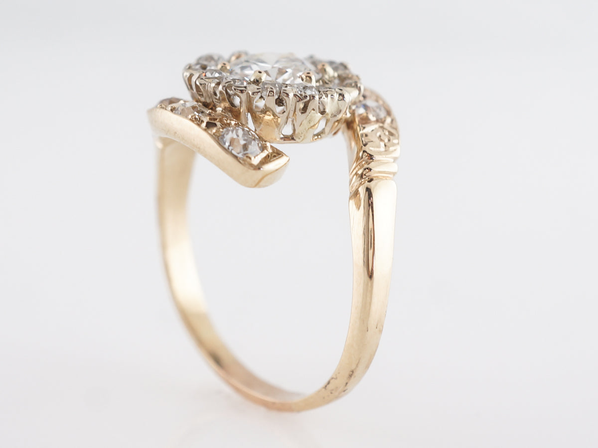 Twisting Diamond Engagement Ring in Yellow Gold