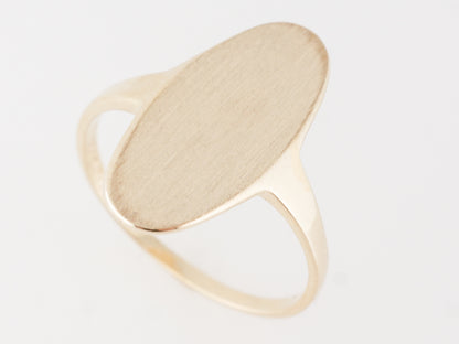 Victorian Oval Signet Ring in 14k Yellow Gold