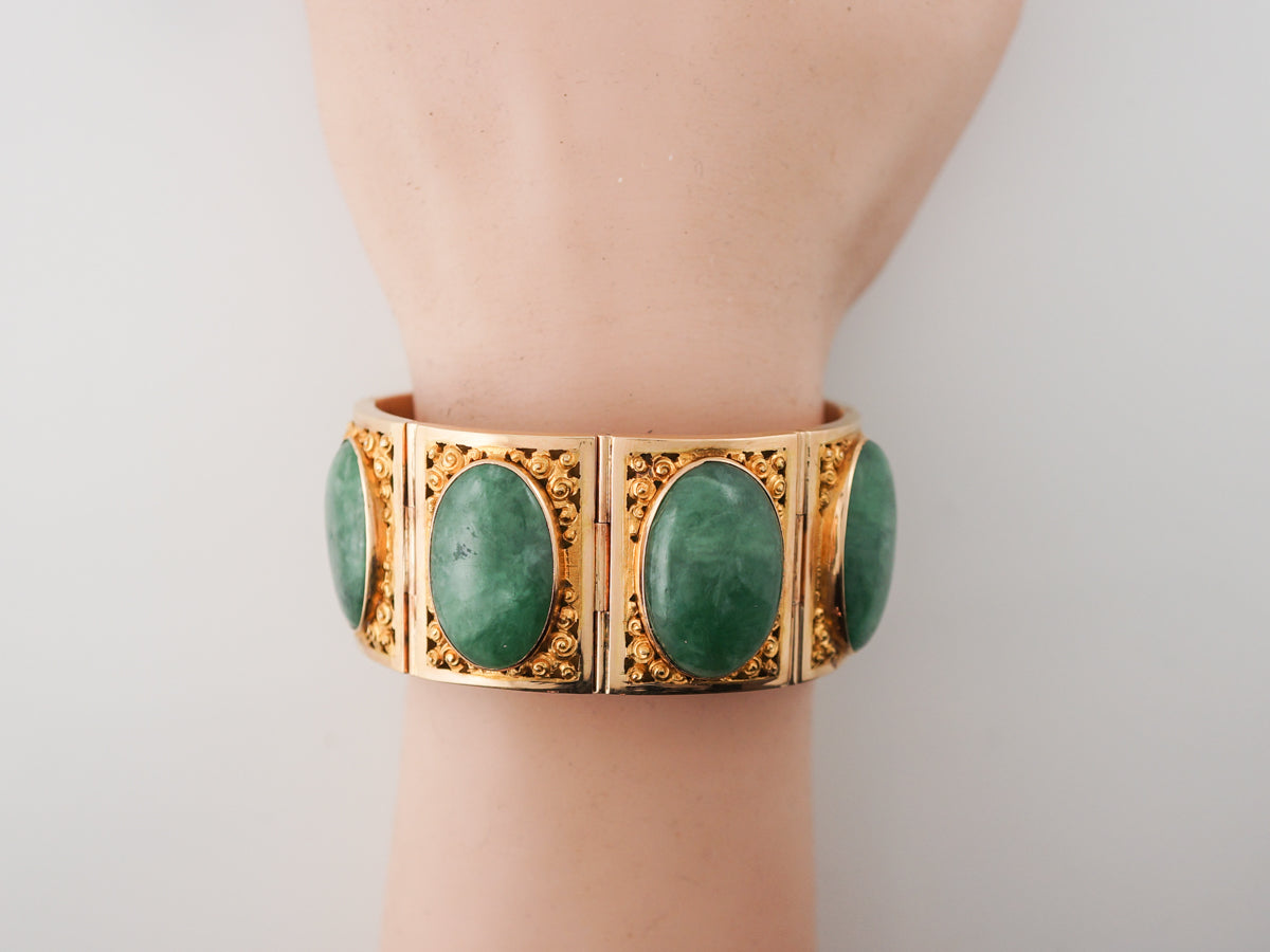 ***RTV11/23***Vintage Bracelet Mid-Century 13.70 Cabochon Cut Jade in 14k Yellow Gold