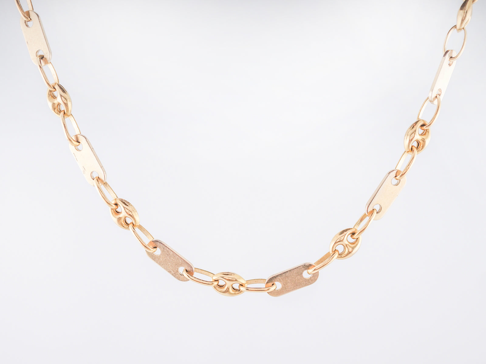 Vintage Necklace Mid-Century Chain in 14k Yellow Gold