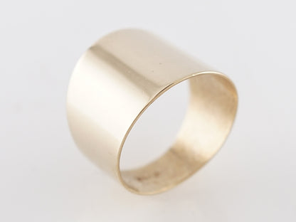 Vintage Right Hand Ring Mid-Century in 14k Yellow Gold