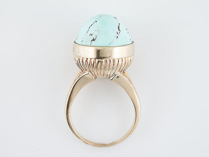 Vintage Right Hand Ring Retro Cabochon Cut Turquoise in 14k Yellow Gold