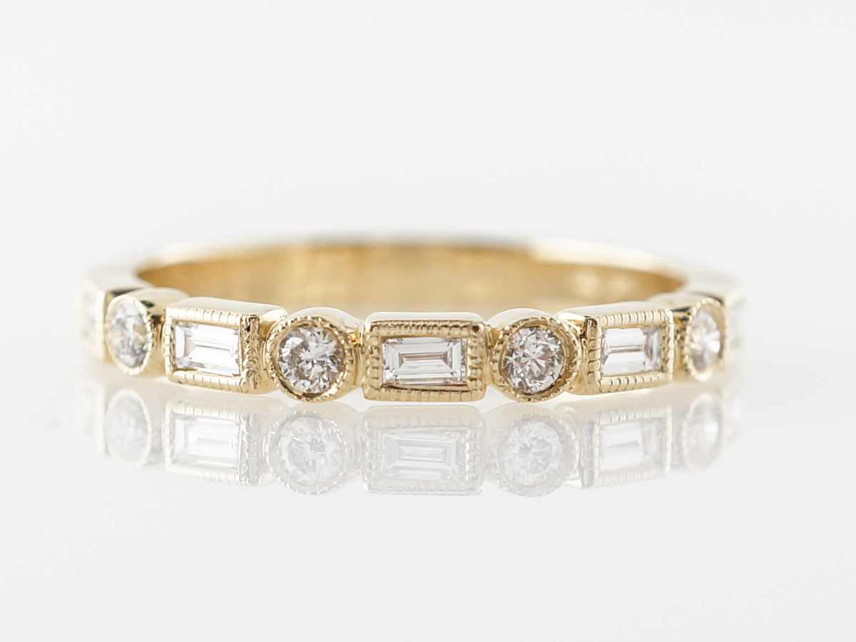 Baguette & Round Brilliant Diamond Band in Yellow Gold